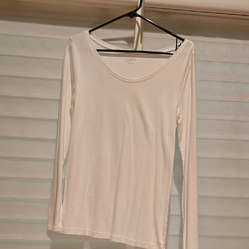 $5.00 FRIDAY          LOFT Cream Long Sleeve Tee Shirt